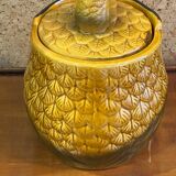 Owl 1970 / slipware box