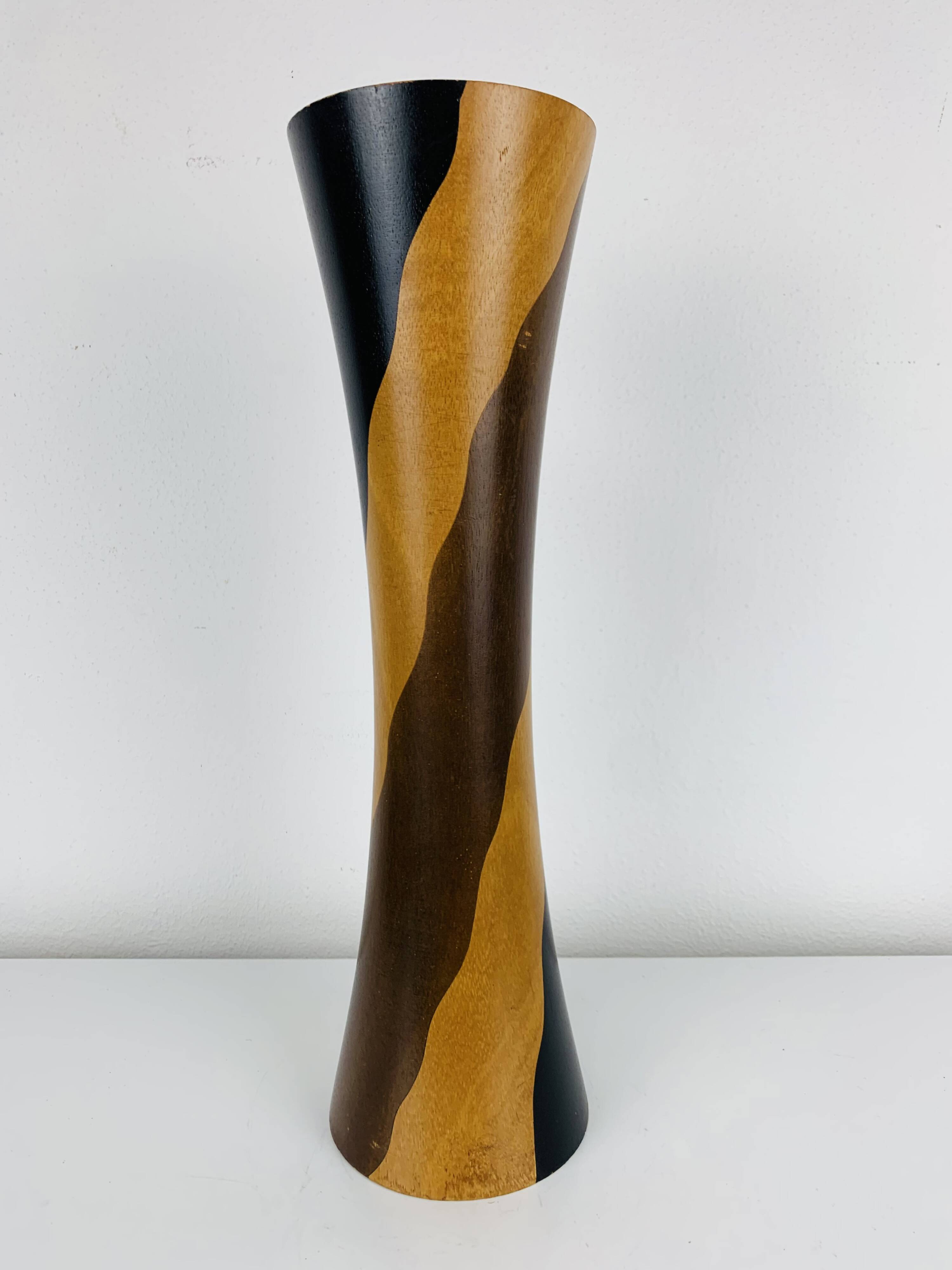 Vase diabolo bois vintage