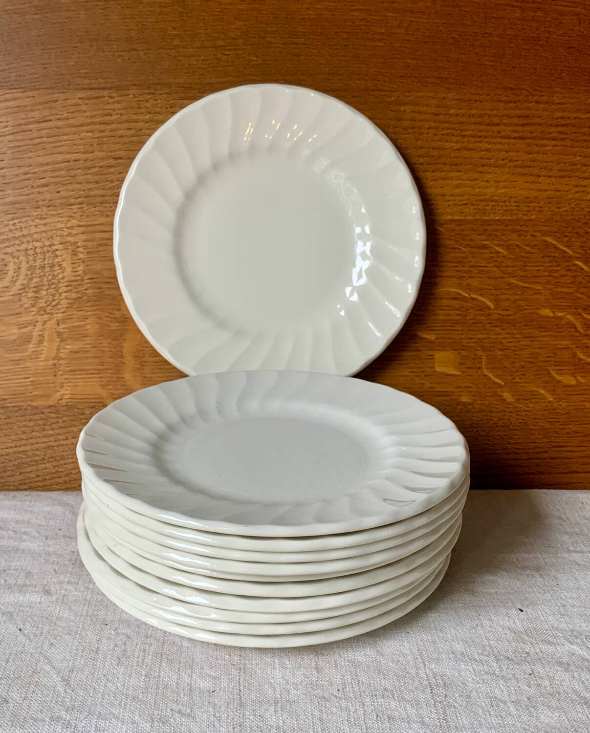 11 Myott Meakin ivory dessert plates