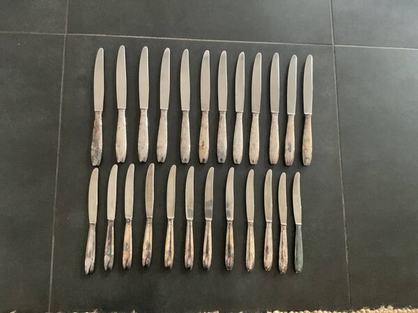 Ménagère-pièces à decouper