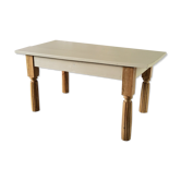 Farm table