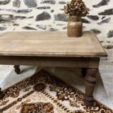 Small wooden coffee table with turned legs