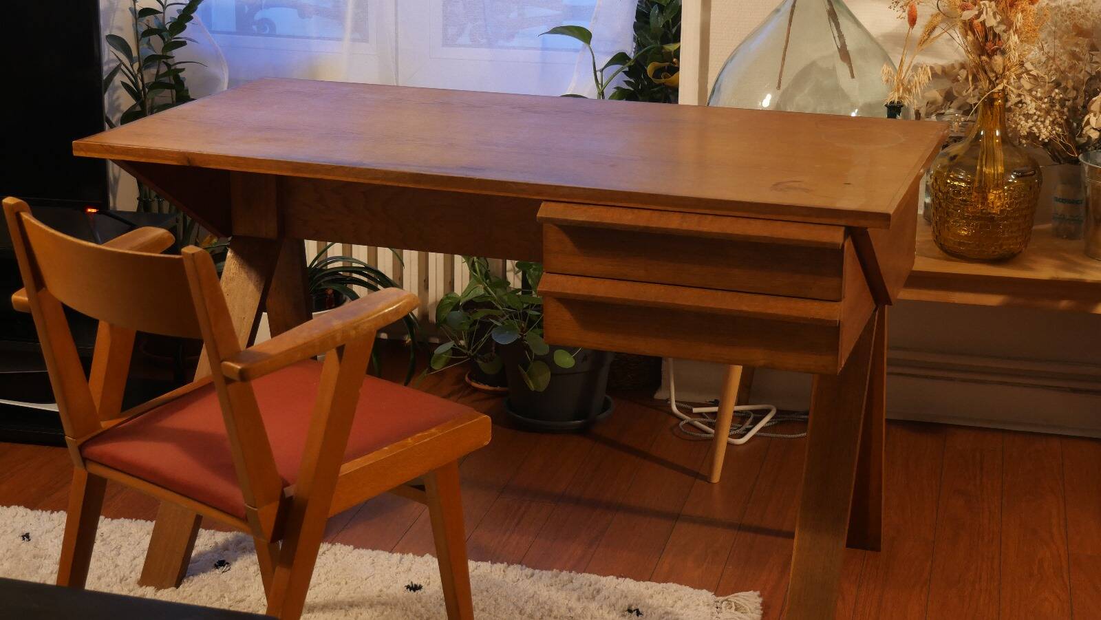 EB02 desk by Cees Braakman for Pastoe (1950) & its chair