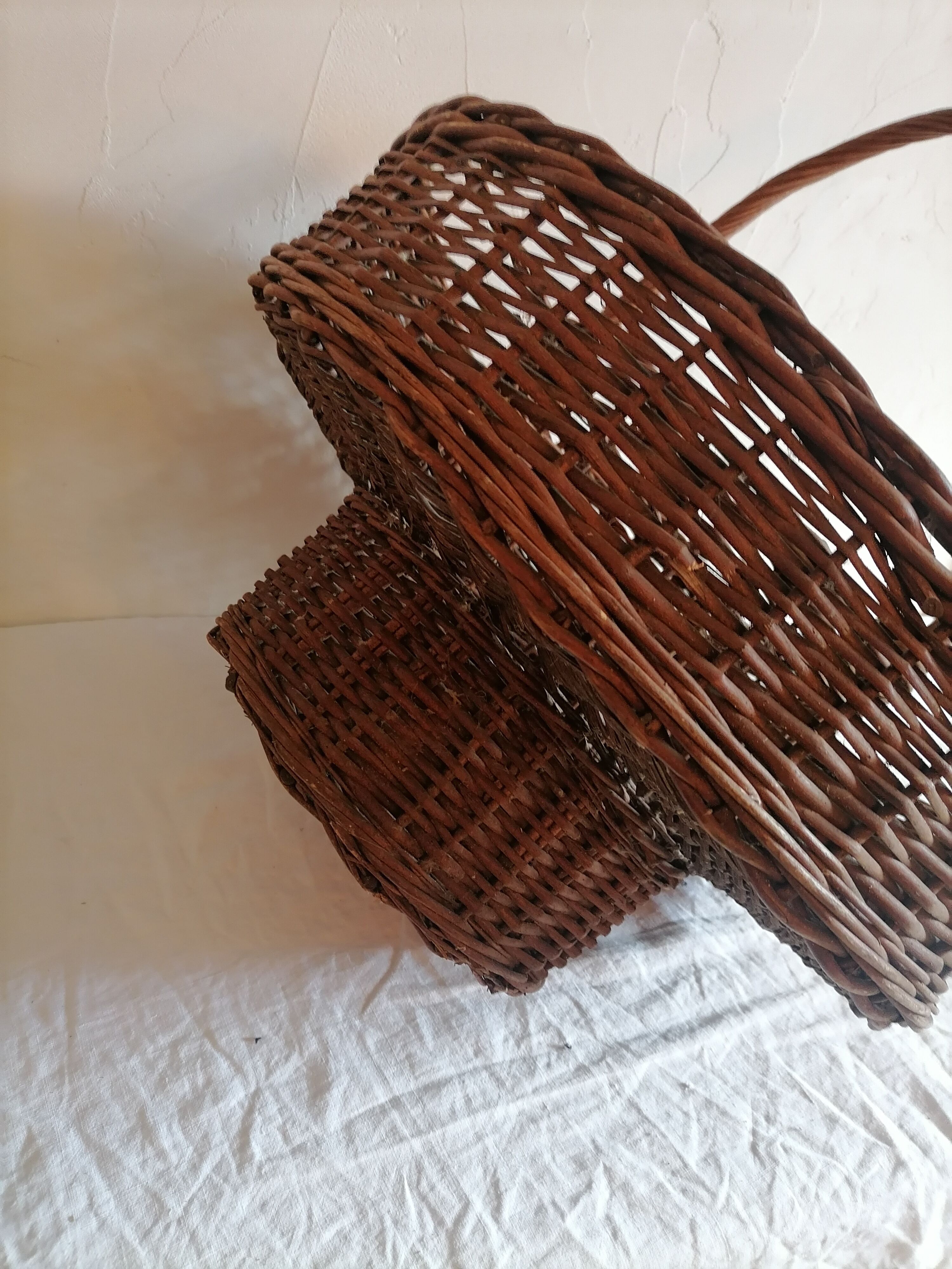 Rattan bottle and glass holder