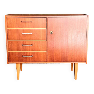 Chest of drawers / Small sideboard, spindle legs, 1960s