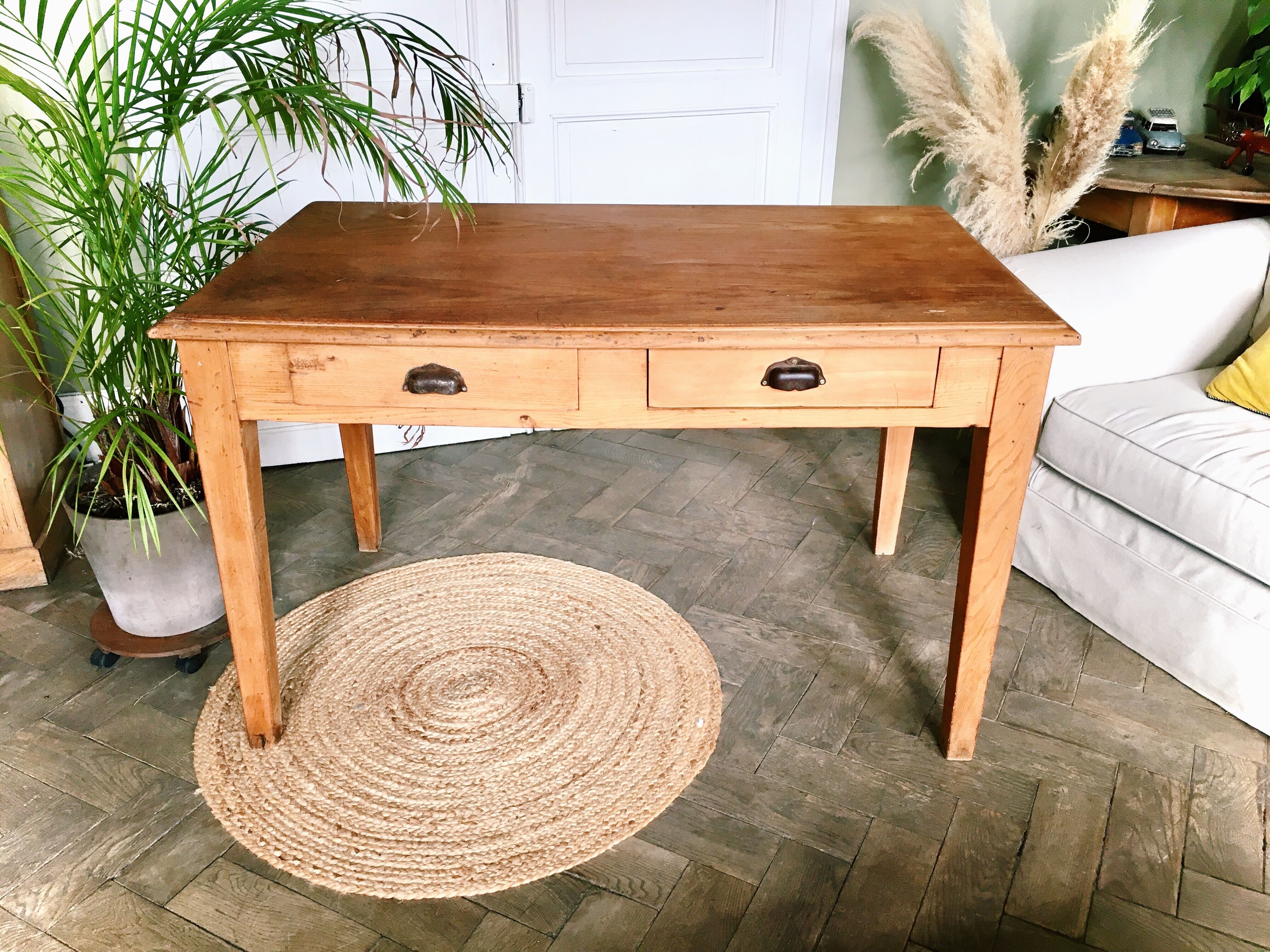 Farm table 2 drawers