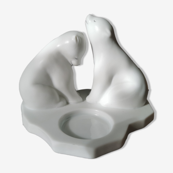 Polar bear candle holder