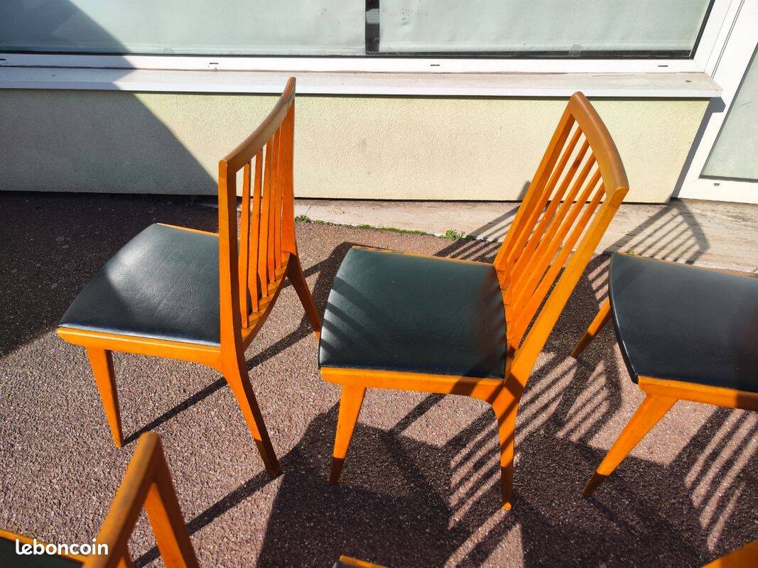 Set of 6 Scandinavian wooden and vintage leatherette chairs