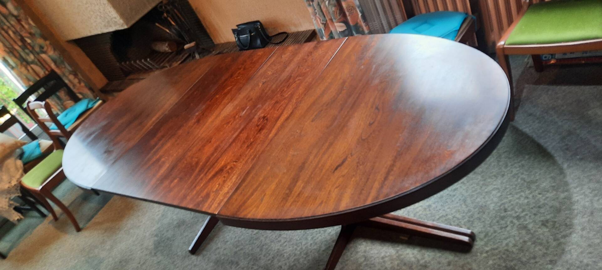 Baumann table style