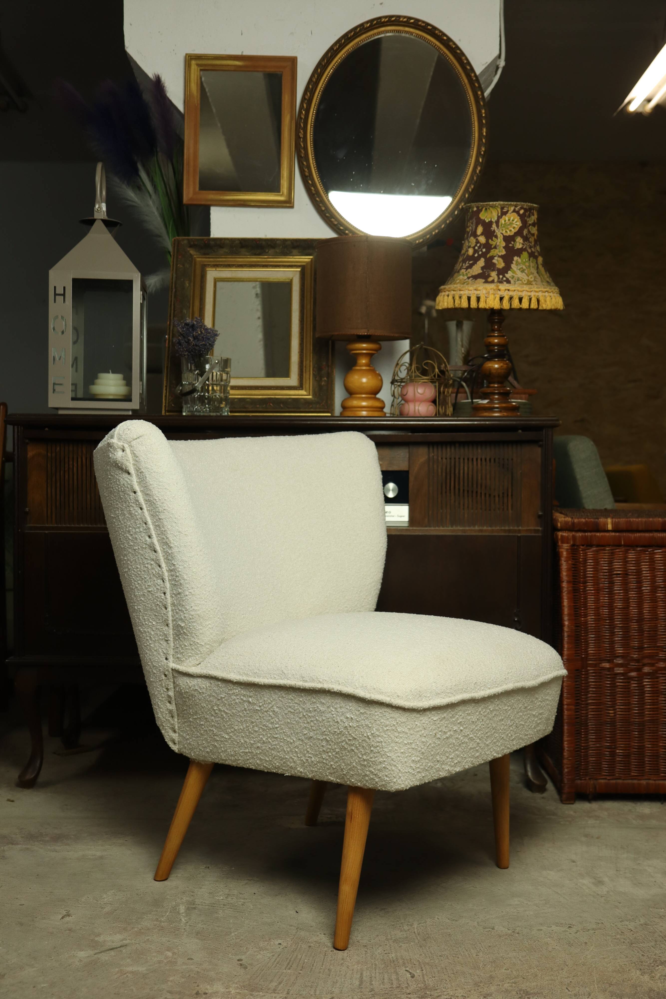 Fauteuil club vintage expo '58 tapisserie boucle blanche entièrement rénovée salon style art déco