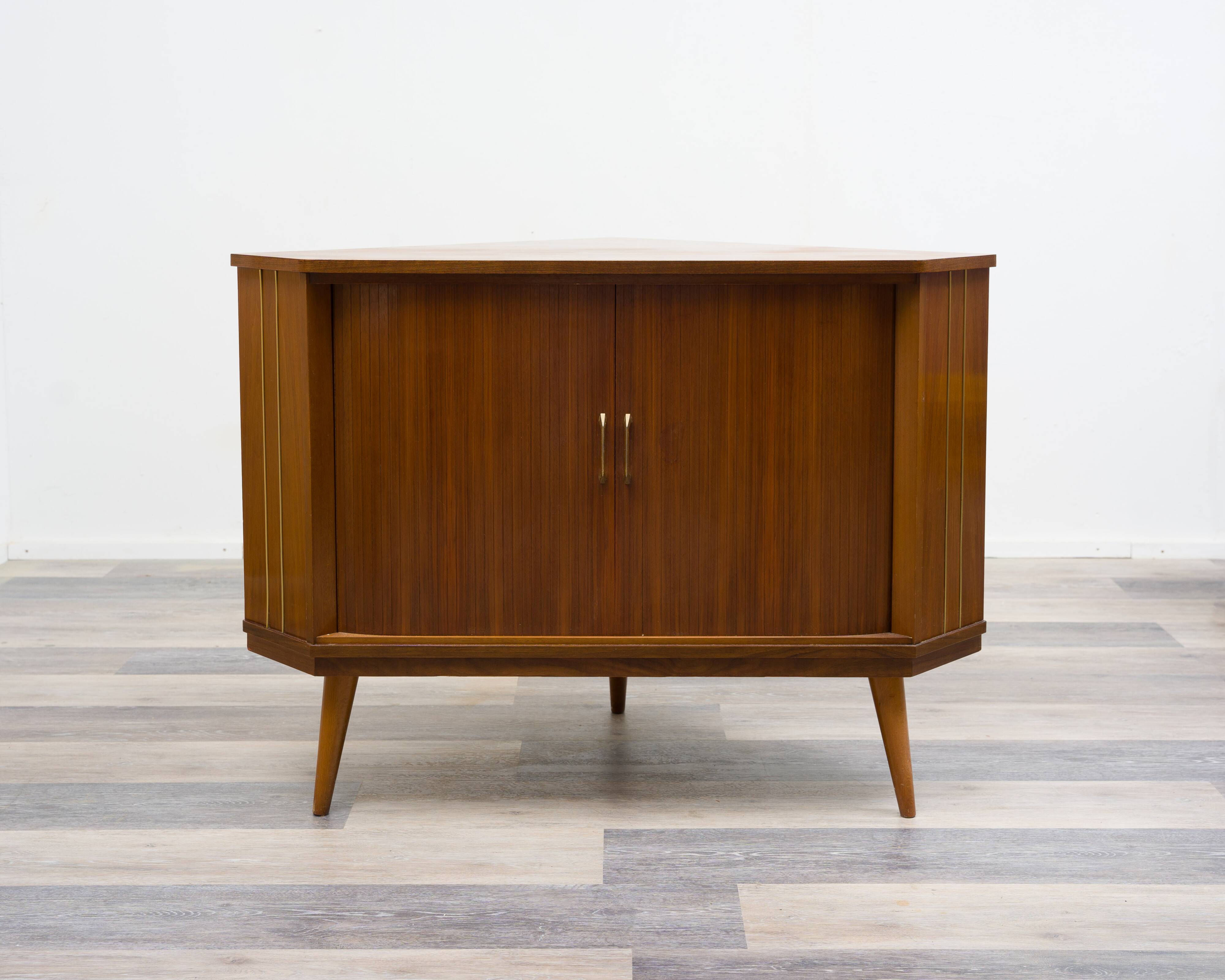 1950s chest of drawers/TV cabinet with sliding doors