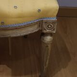 Medallion back chair Louis XVI