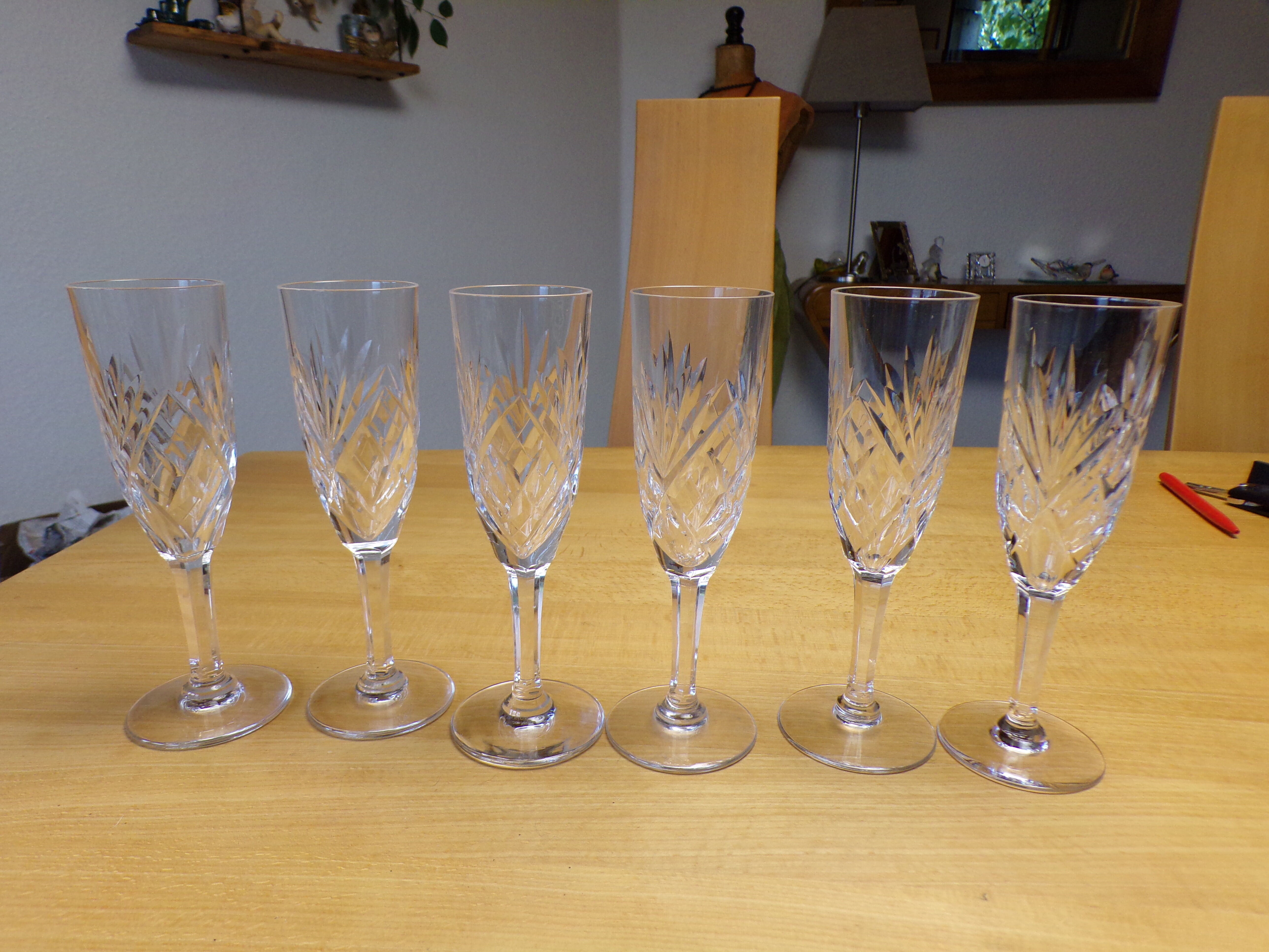 4 flutes à champagne en cristal de Saint louis modele Chantilly
