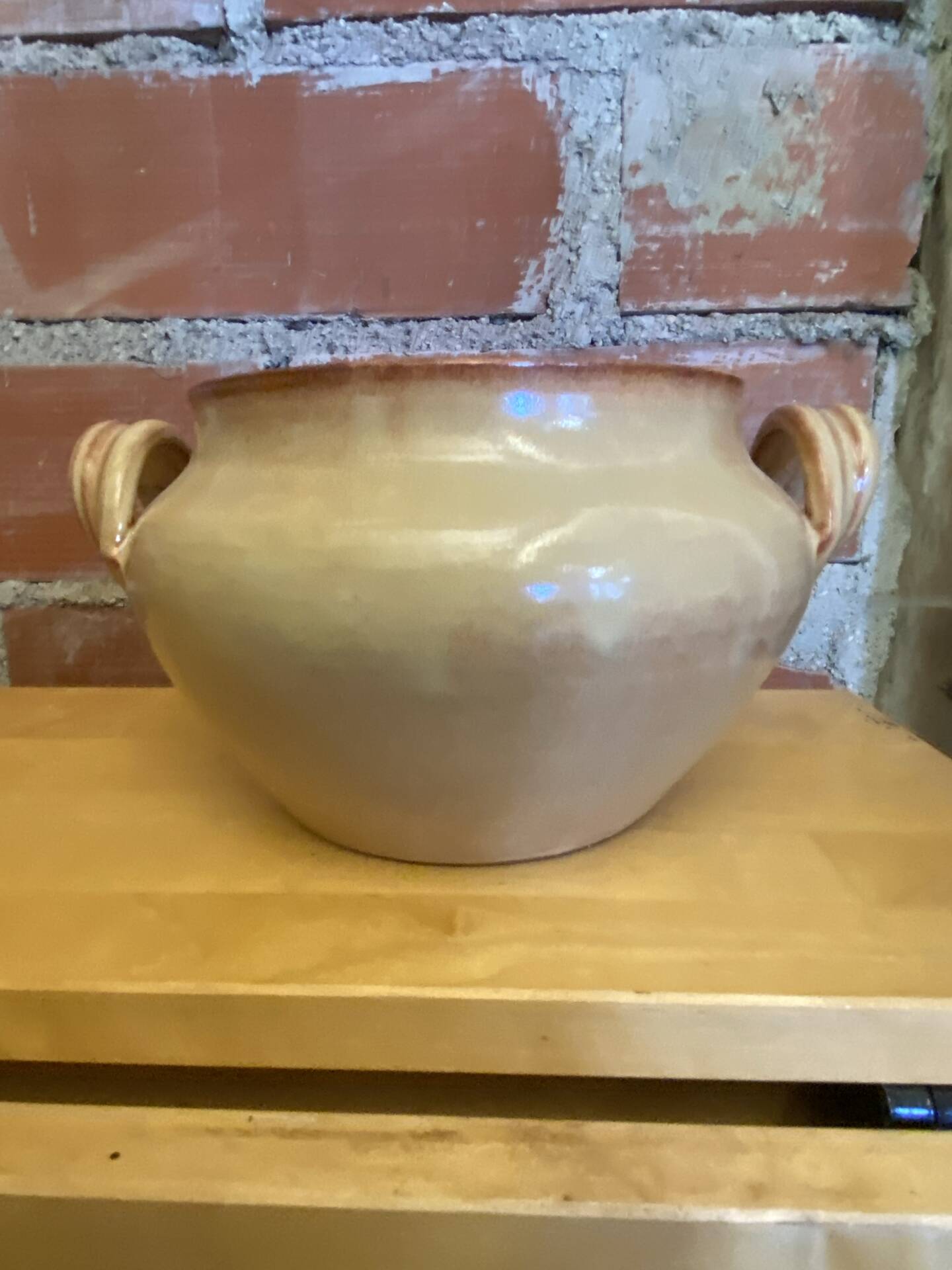 Soupière et 6 bols anciens Vallauris en céramique beige, années 50