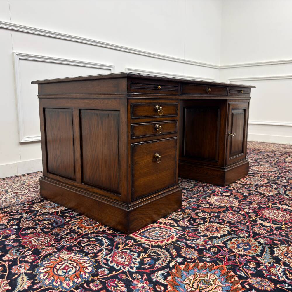 RAC Classic English Chesterfield Desk Brown Leather