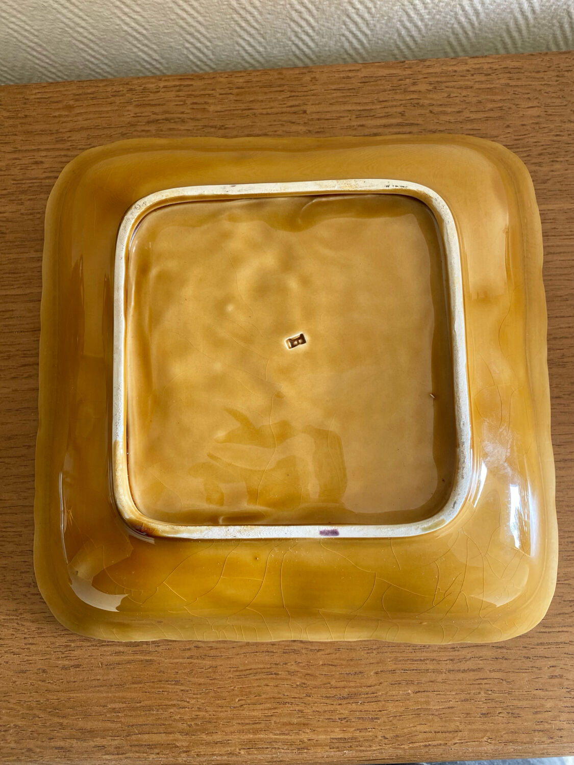 Antique set in Sarreguemines majolica from the 20th century.