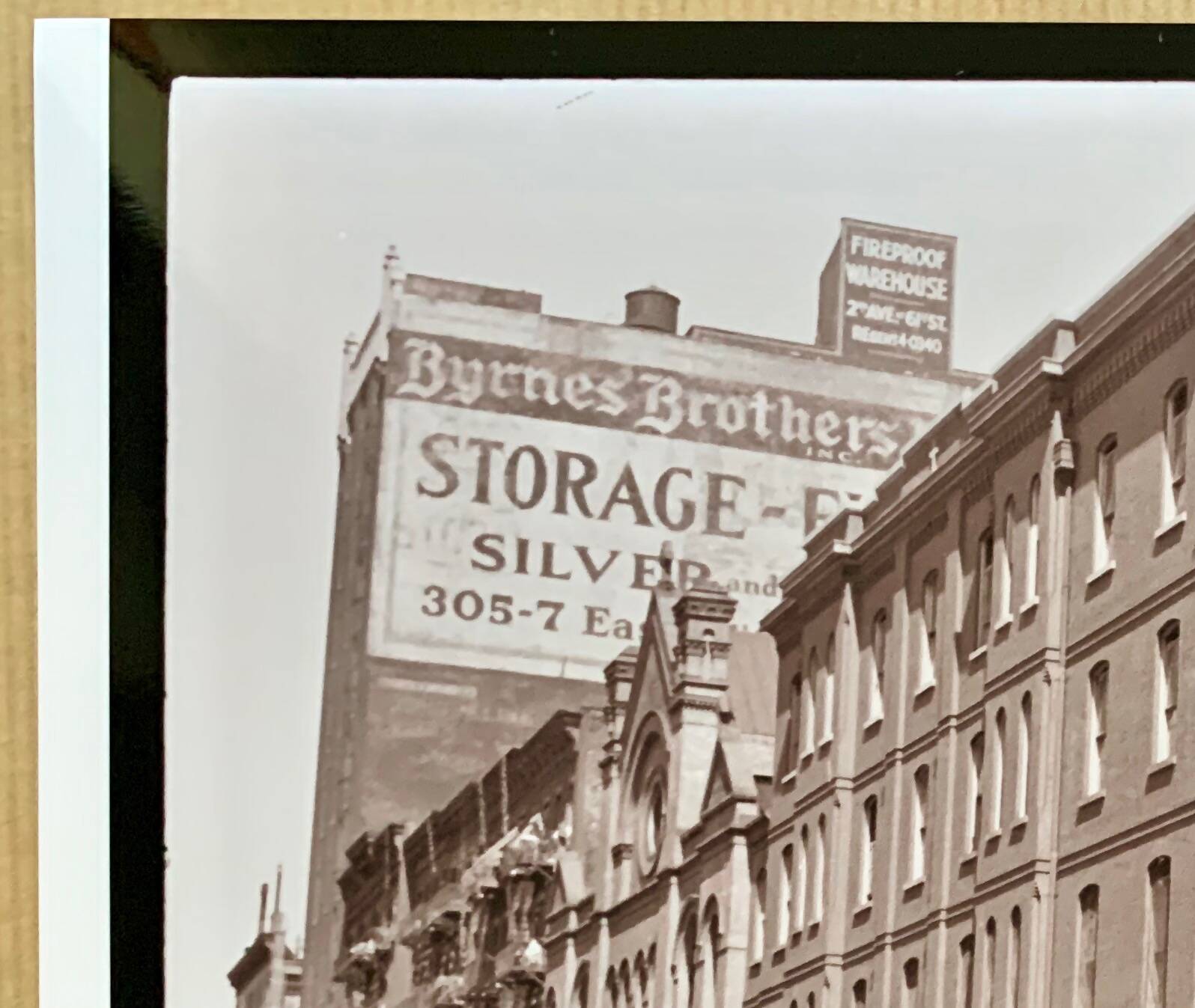 Manhattan Vintage — The raw charm of old New York.