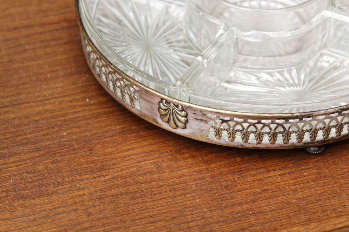 Aperitif server in silver metal
