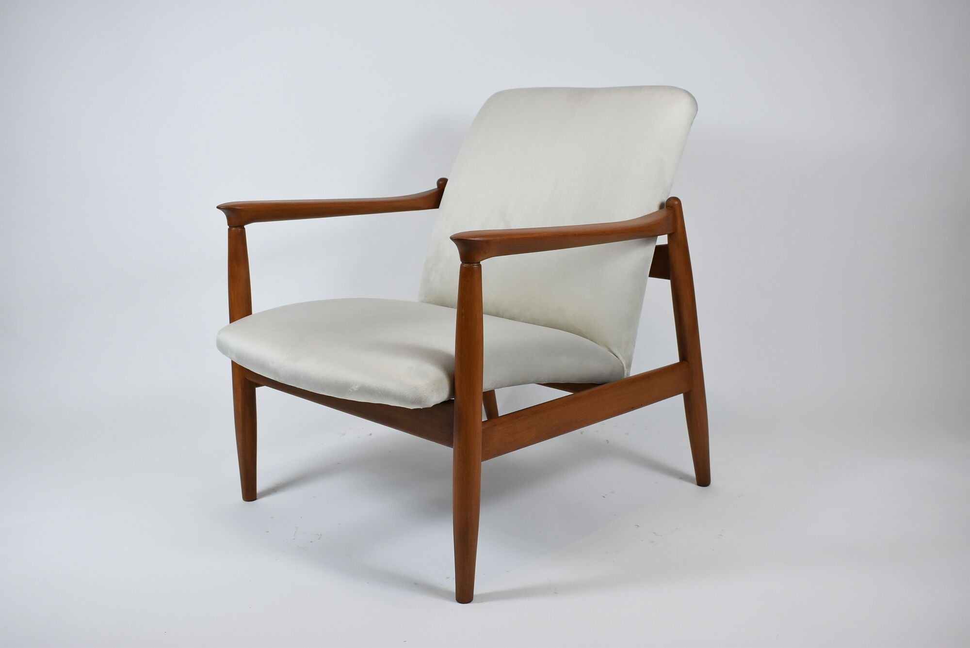 Fauteuil vintage GFM-64 de E.Homa, années 60, velours argenté gris