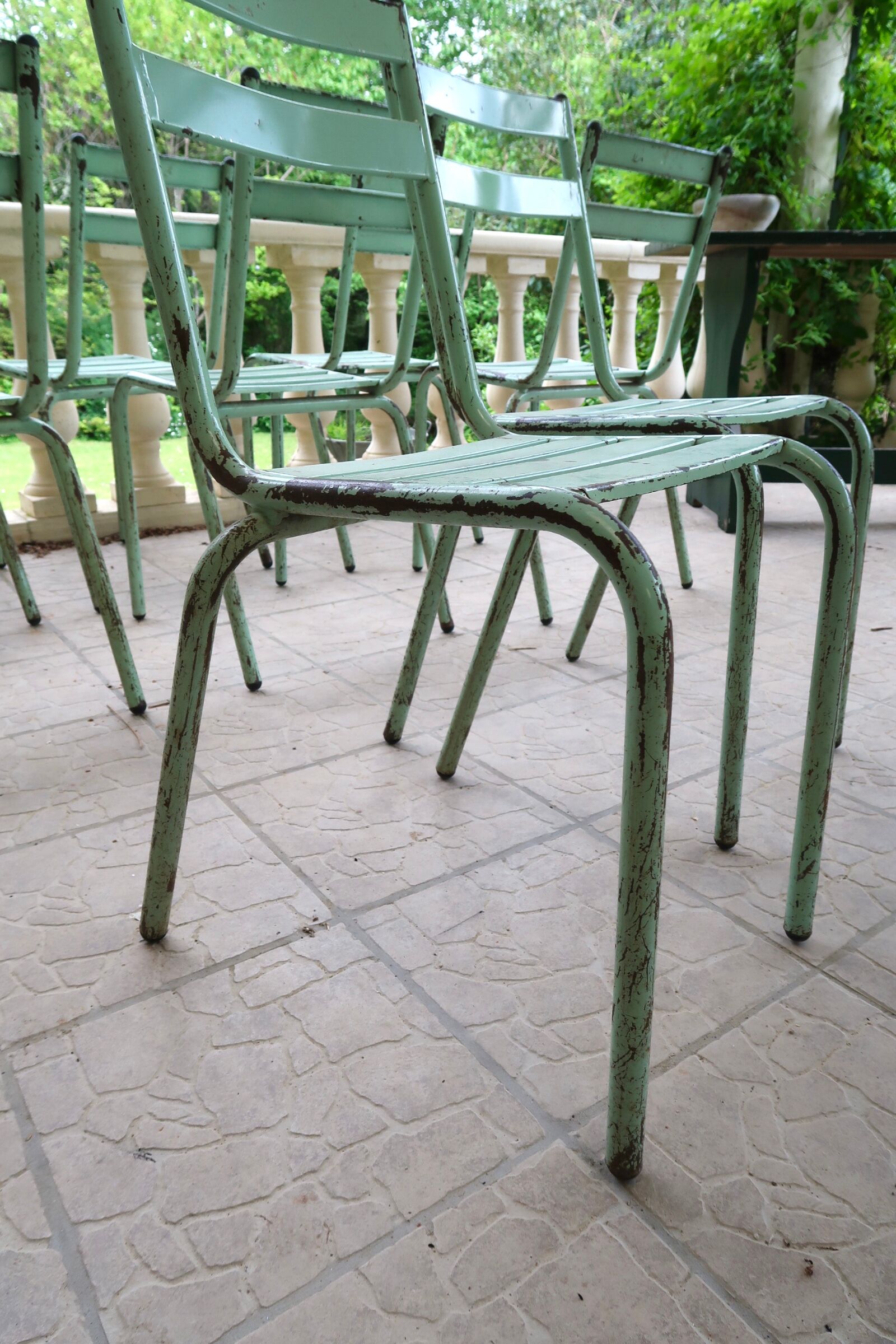 Set of 8 Art Prog metal garden chairs