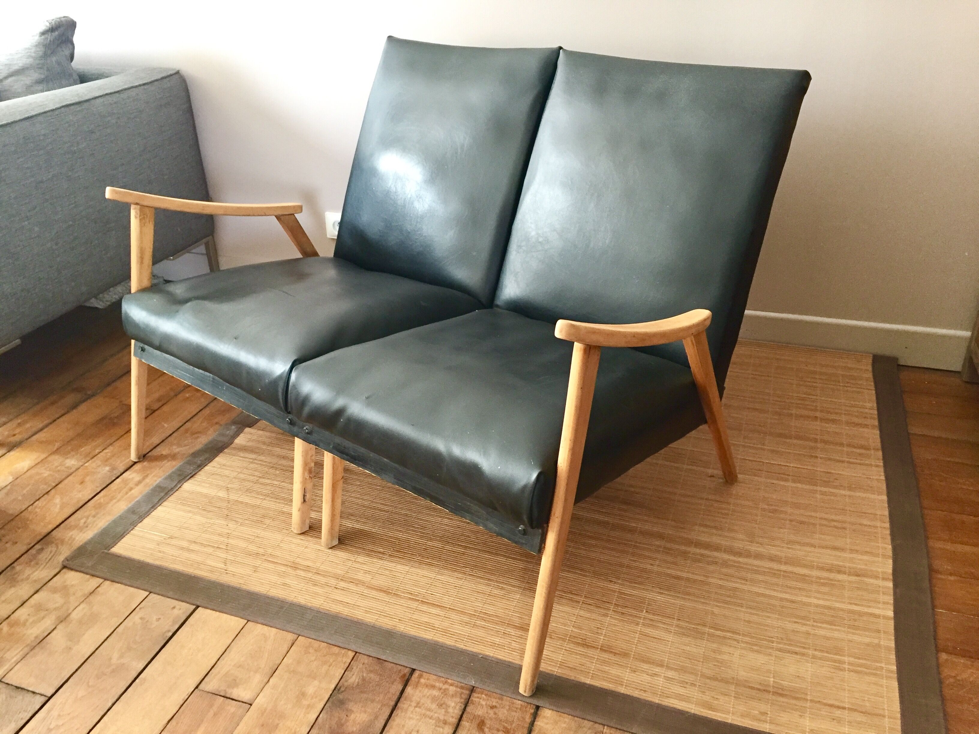 Scandinavian bench