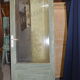 Porte avec un verre gravé "droguerie"