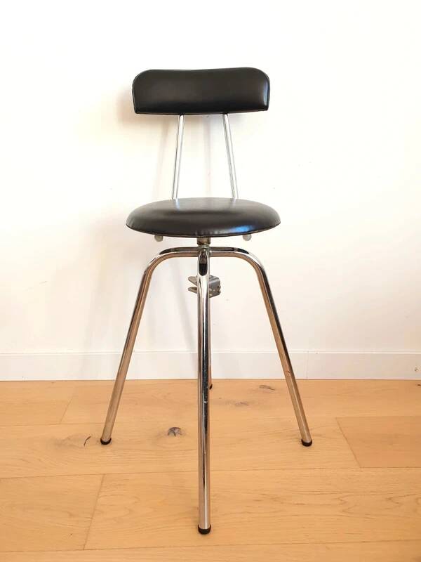 Vintage workshop stool/chair