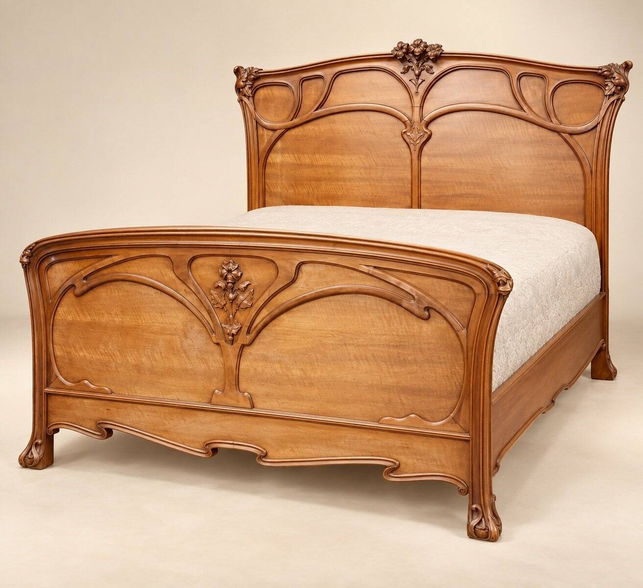 Double bed from the Art Nouveau period – Carved mahogany – Relief flowers