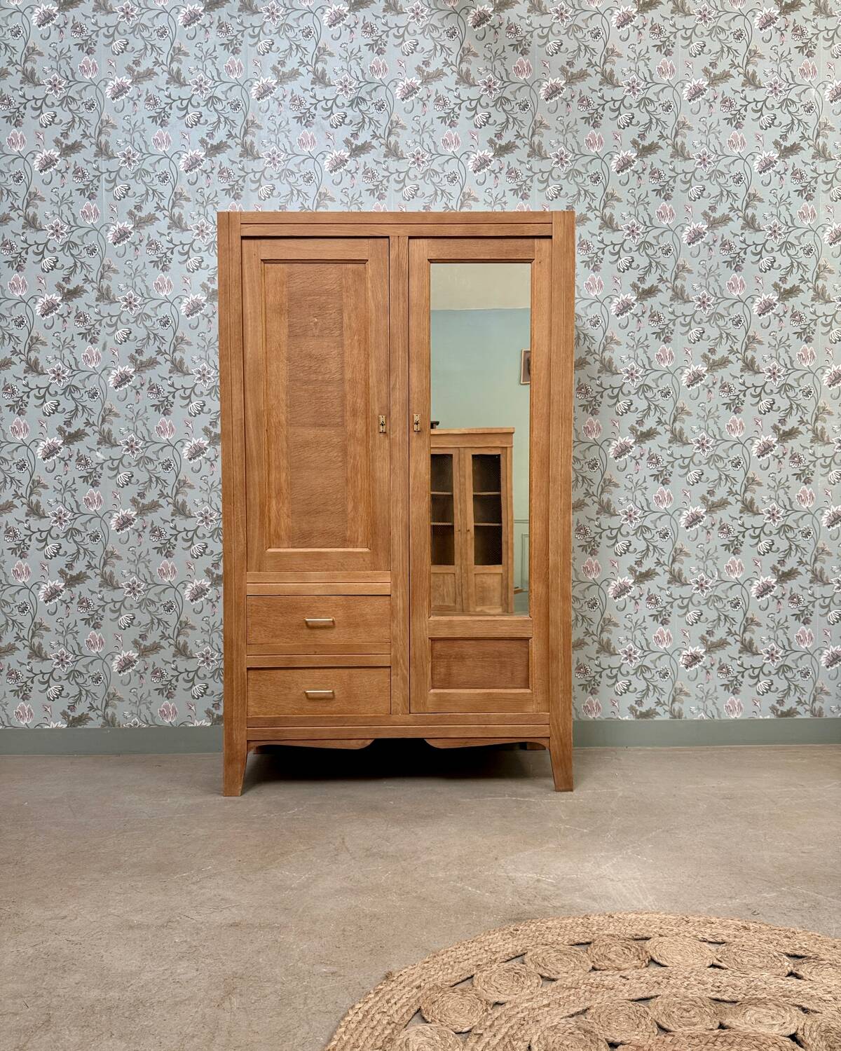 Oak wardrobe (renovated)