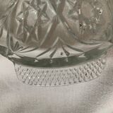 Plat en verre taillé