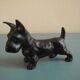 Ancienne statuette de chien en porcelaine Royal Dux