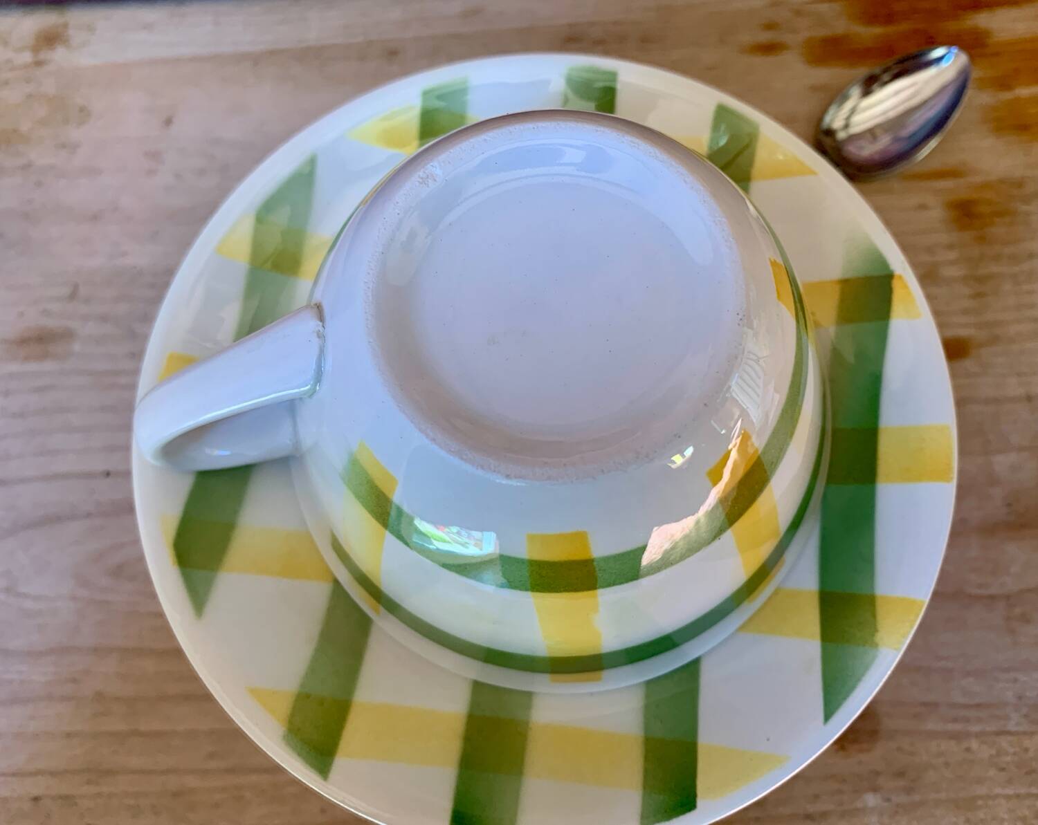 Two yellow and green Moulin des Loups Glasgow teacups