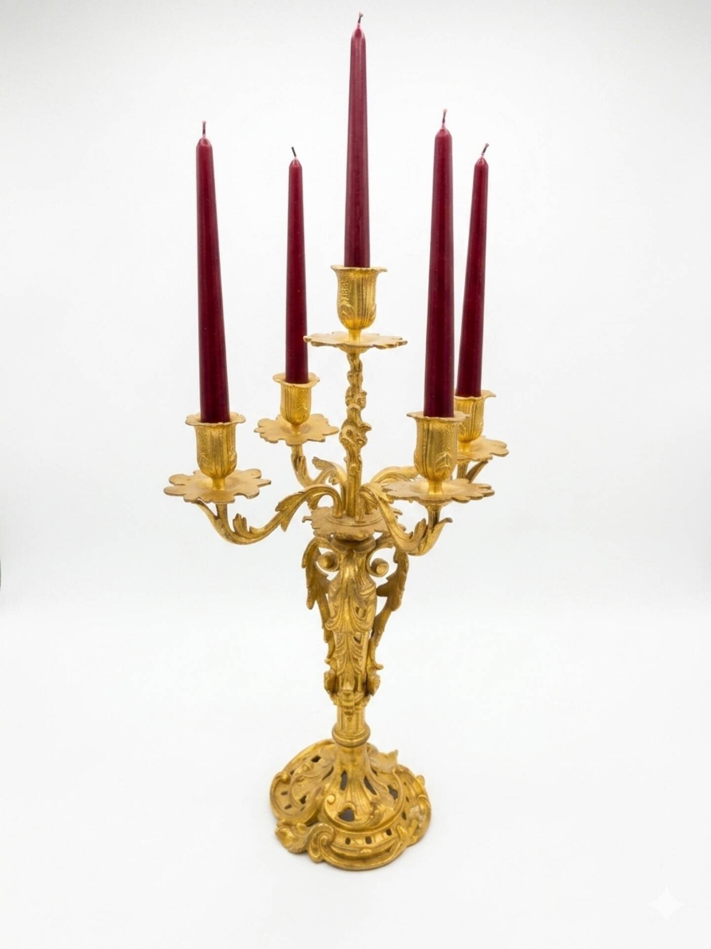 Louis XV style chandelier in gilded bronze