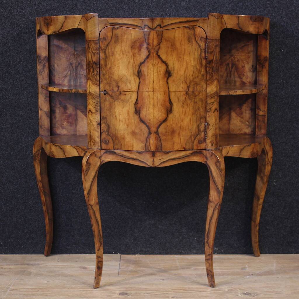 Small Venetian sideboard from the 20th century
