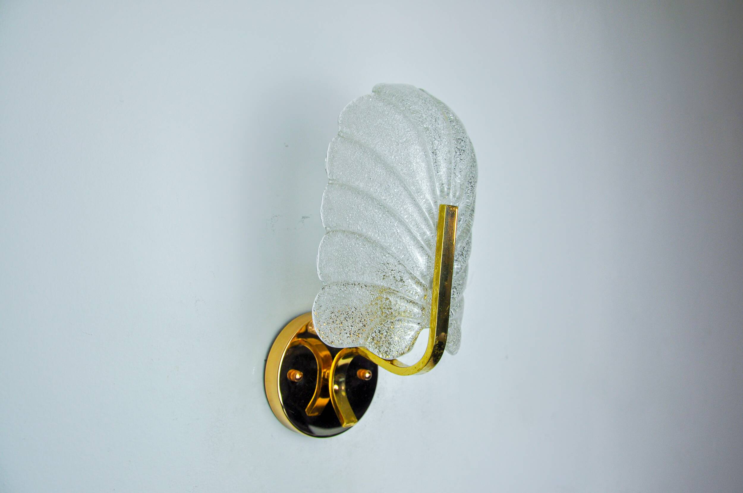 "Leaf" wall lamp by Lyfa, frosted Murano glass, Germany, 1970