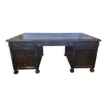 Grand Bureau Américain toutes faces Sculpté "Leopold Desk Co." – Circa 1920