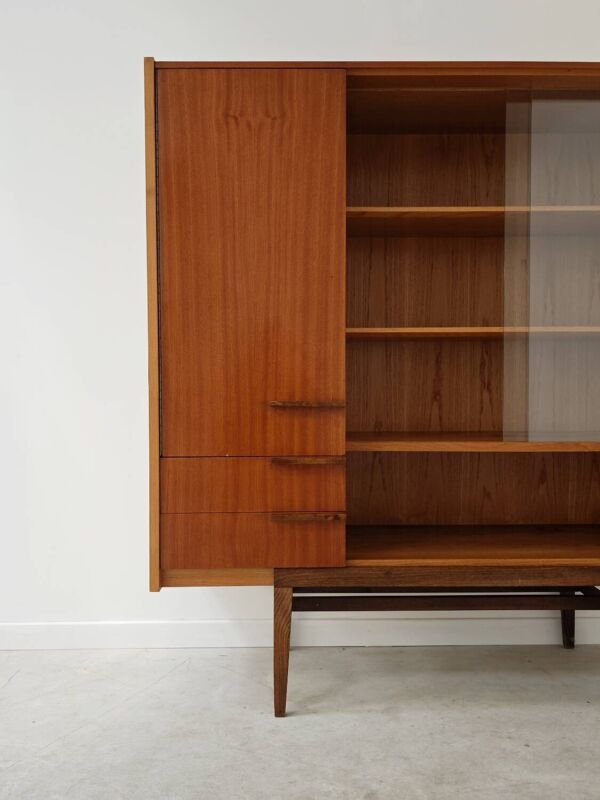 Vaisselier Buffet Haut Frantisek Mezulanik pour Up Zavody  1960