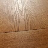 Solid wood coffee table with drawer and original key.