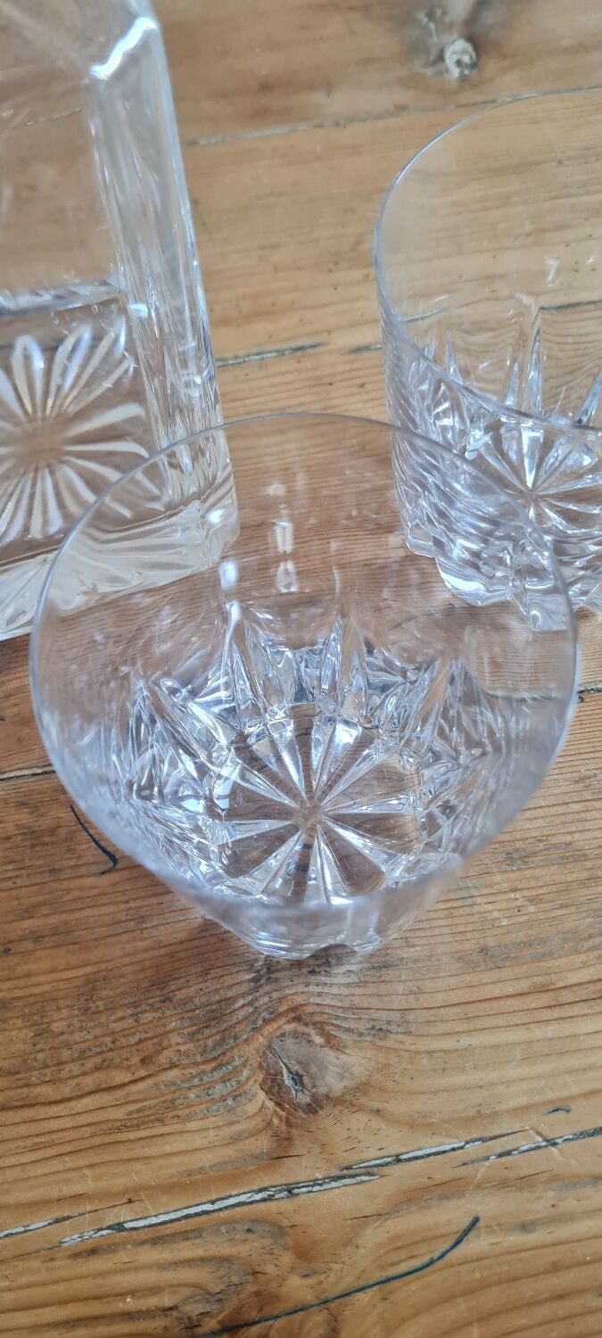 Crystal whisky decanter