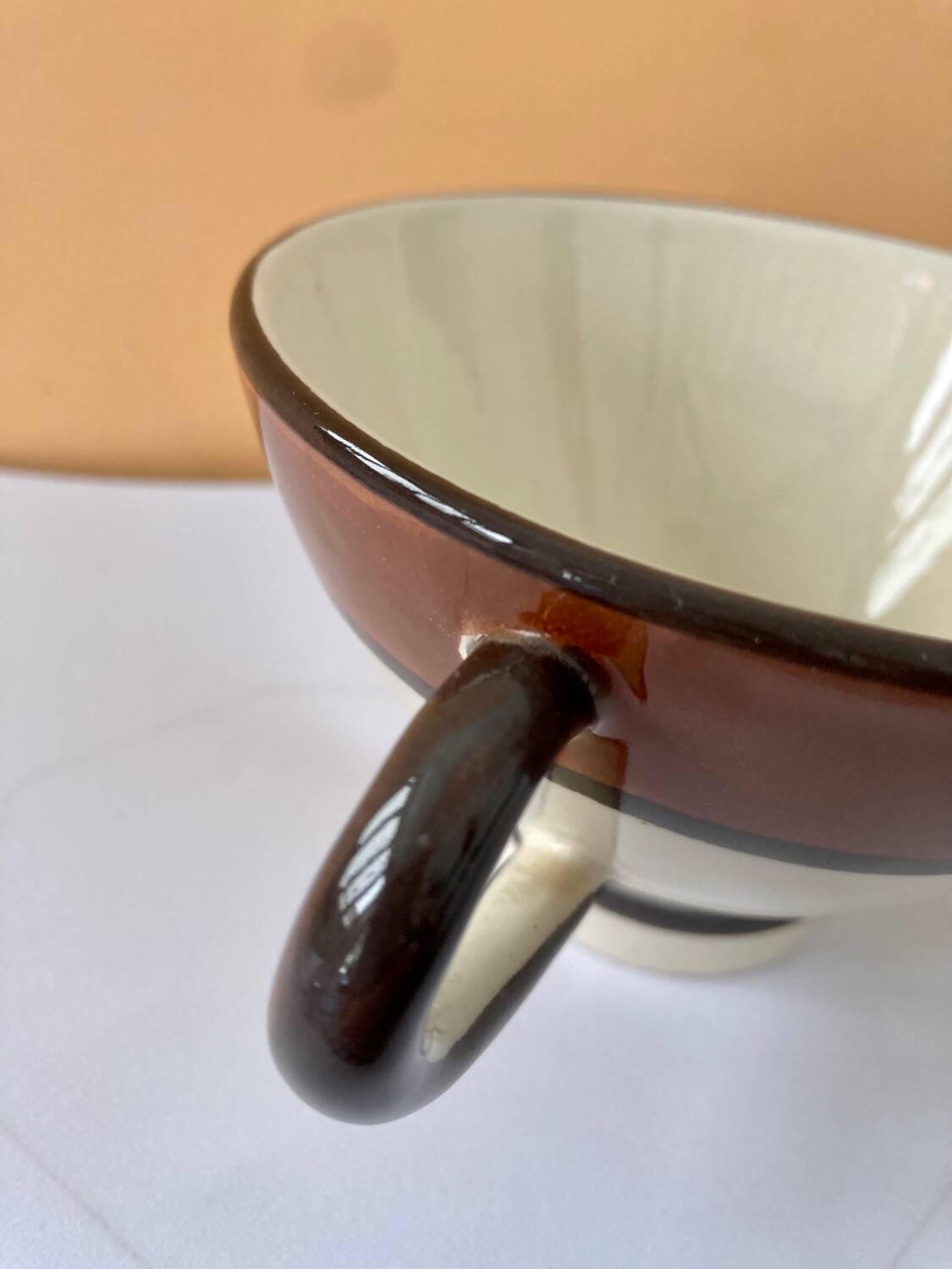 Henriot regionalist art deco mug