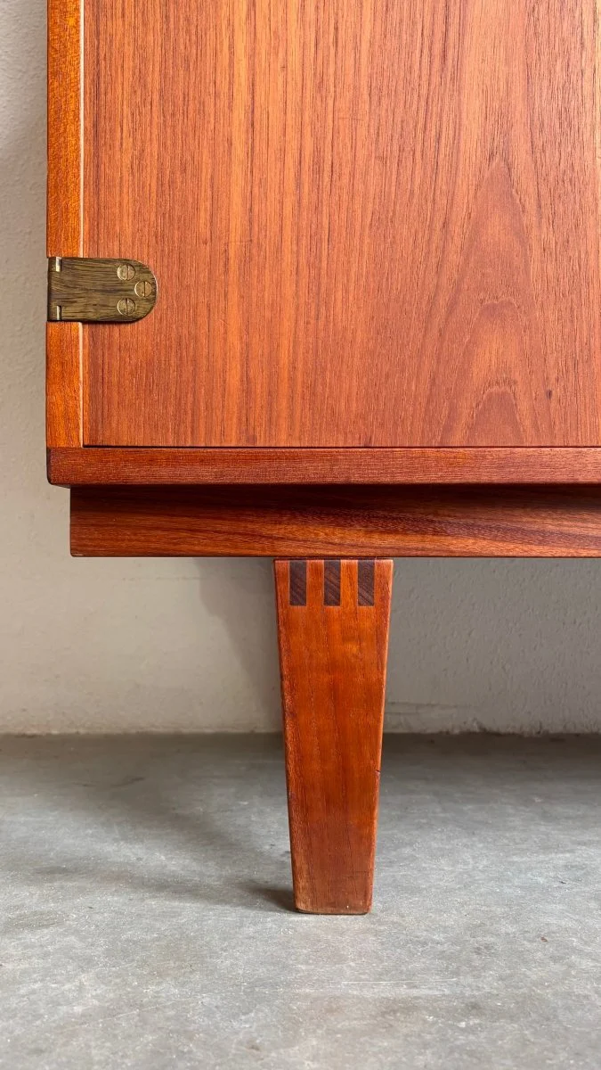 Vintage bookcase - wall cabinet teak Peter Løvig