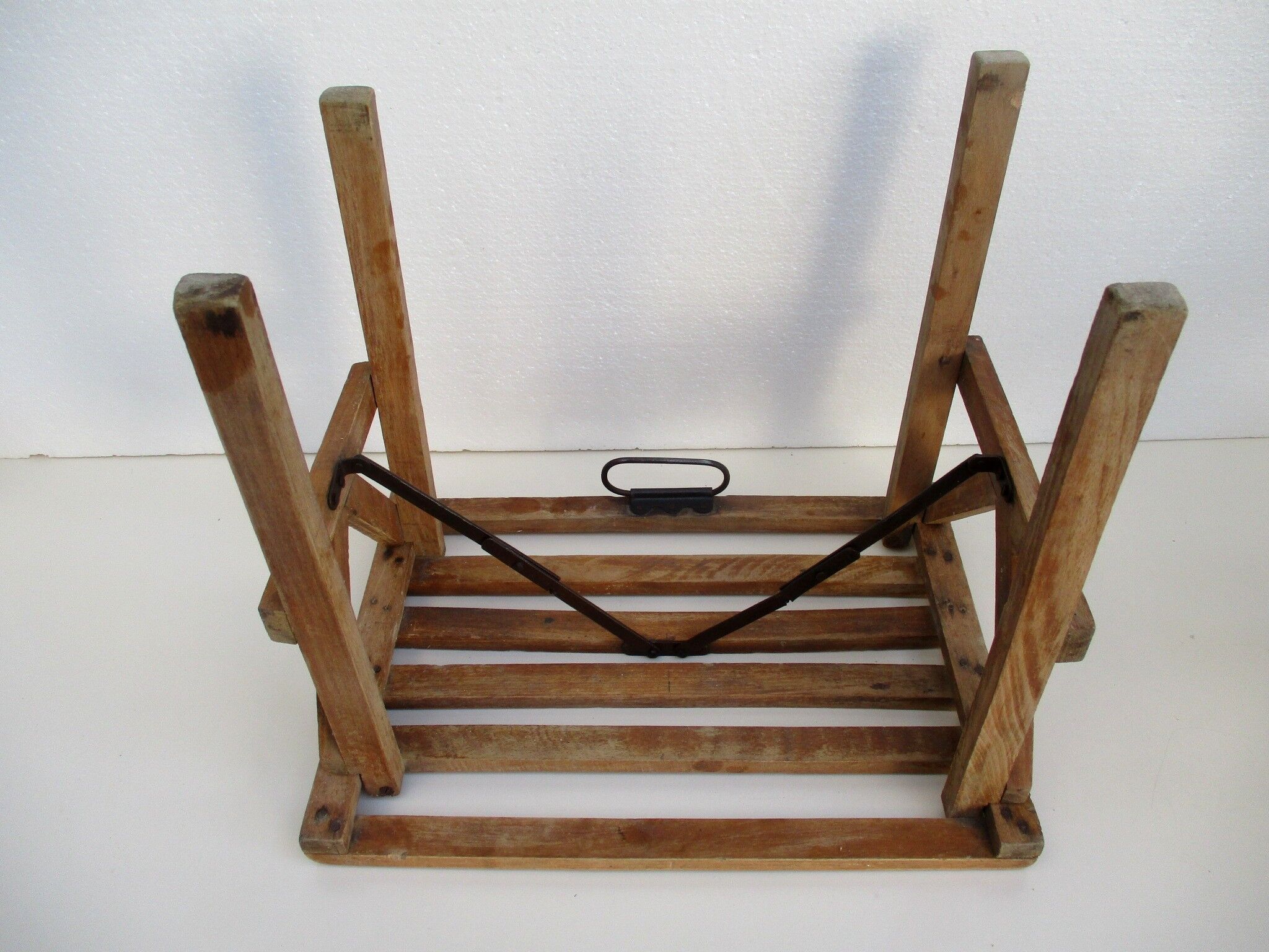Siège pliant ancien en bois
