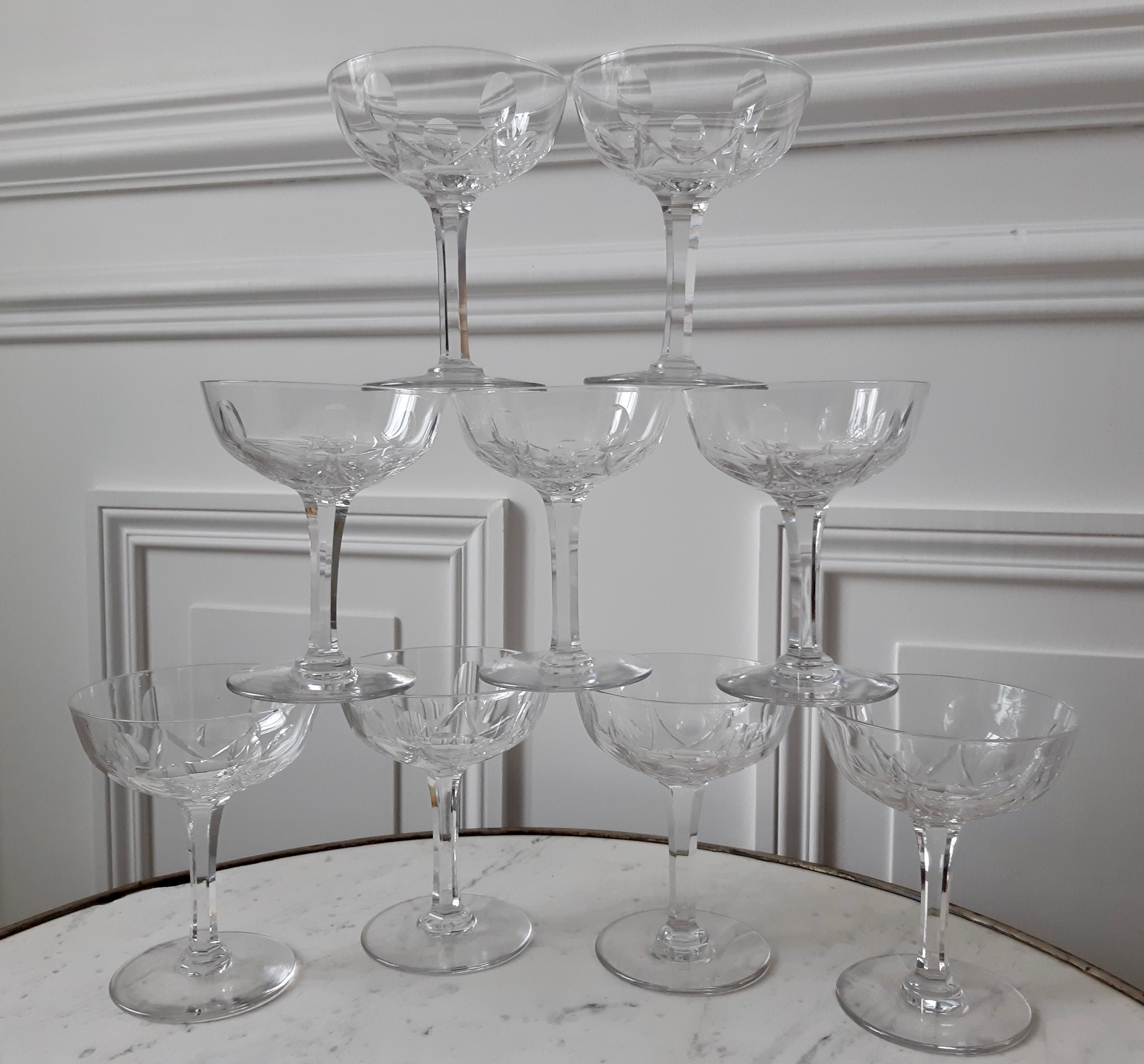 Lot de 9 coupes à champagne en cristal années 30-40