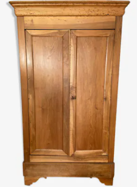 Louis-Phillipe wardrobe
