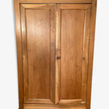 Louis-Phillipe wardrobe
