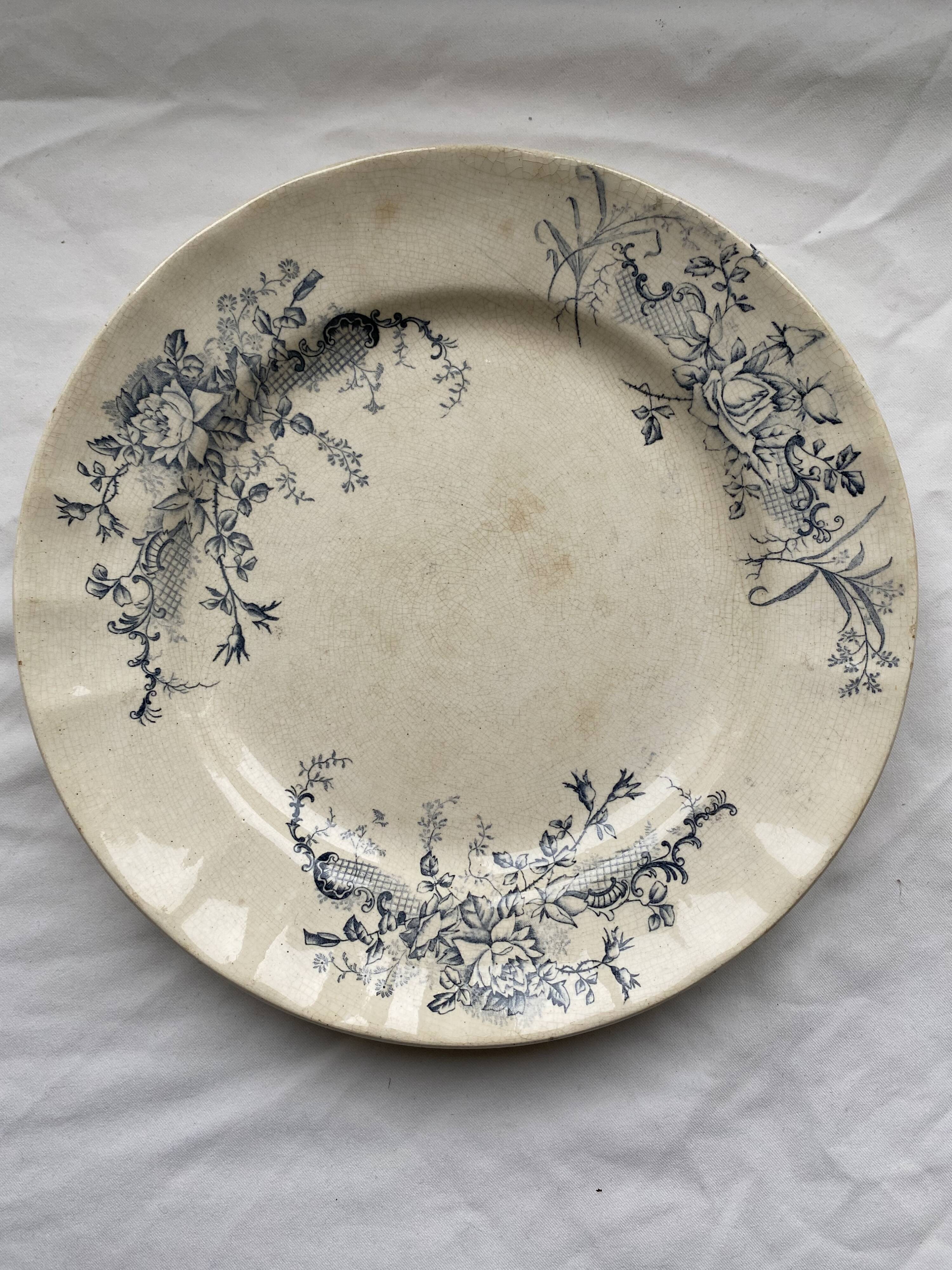 Lot de 5 assiettes en terre de fer