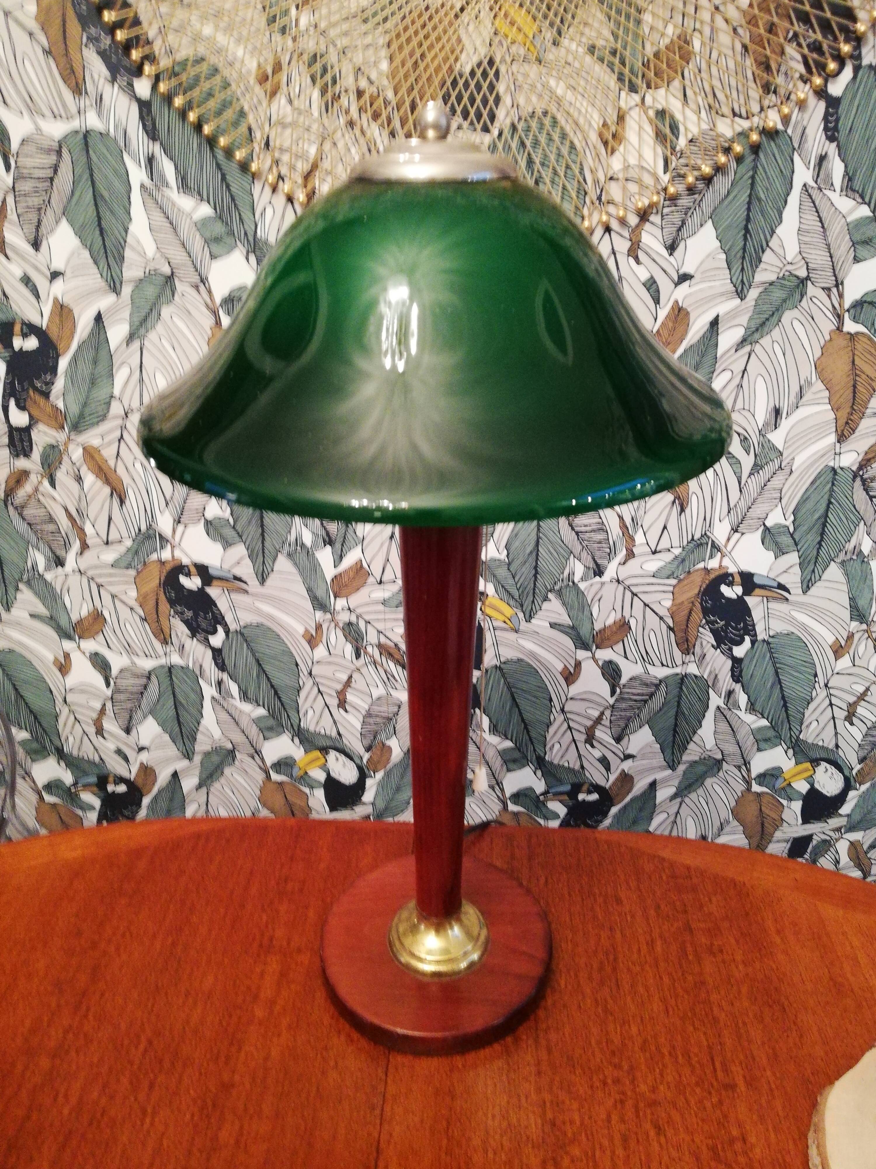Lampe pied bois Unilux vasque opaline verte style art déco