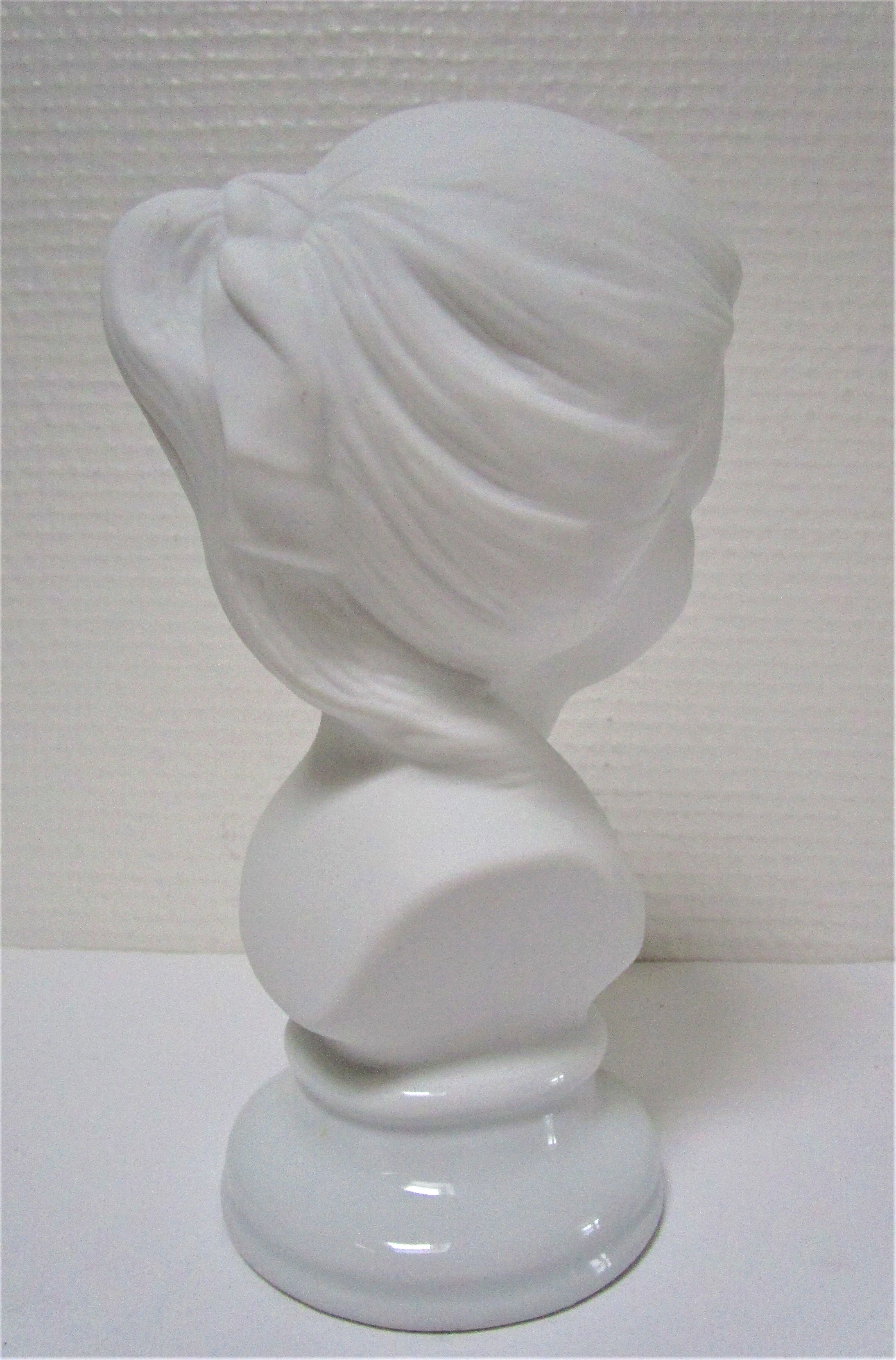Bust biscuit porcelain little girl