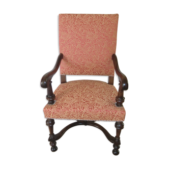 Fauteuil en noyer style Louis XIV