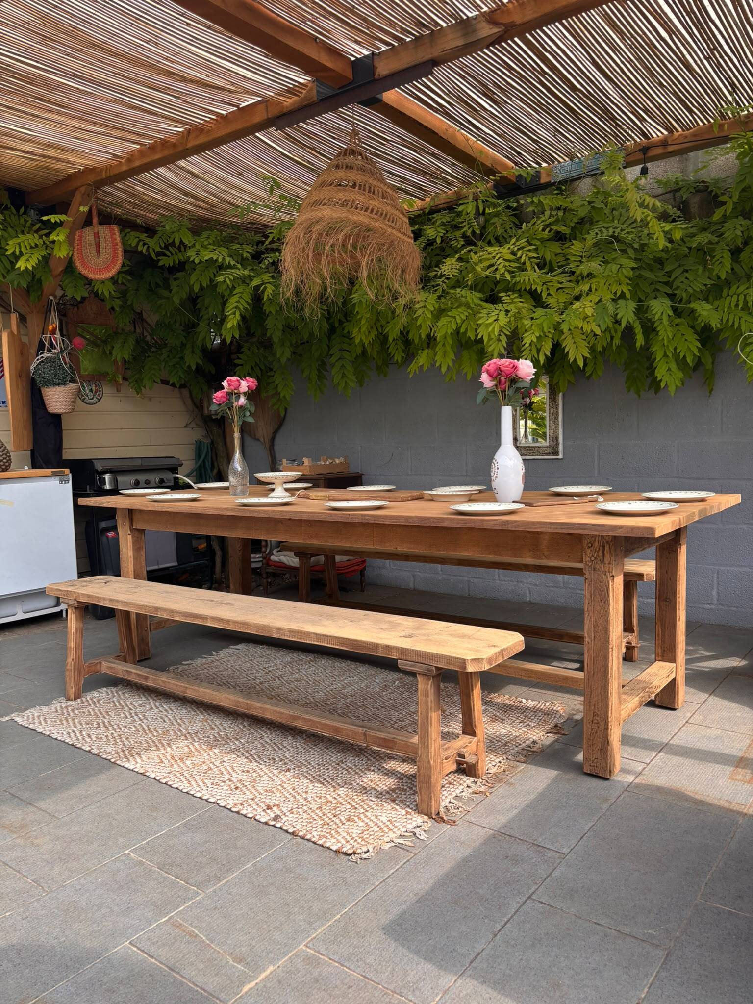 Grande table de ferme avec 2 bancs
